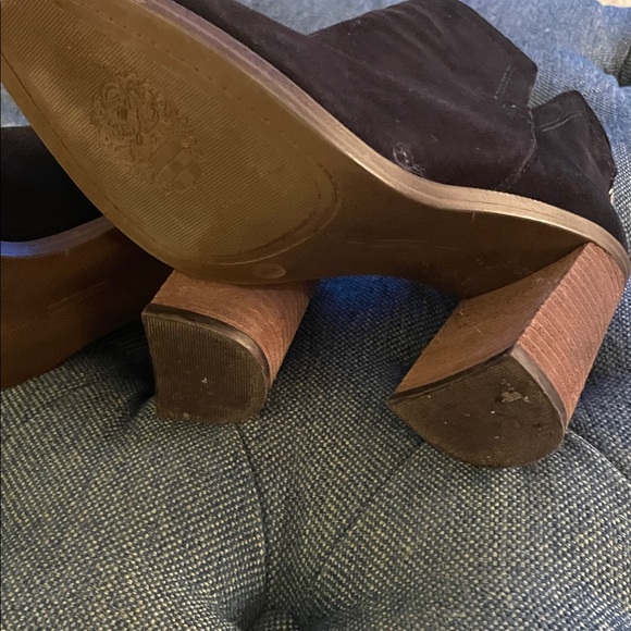 Vince Camuto Black Ankle Boots - Picture 3 of 4